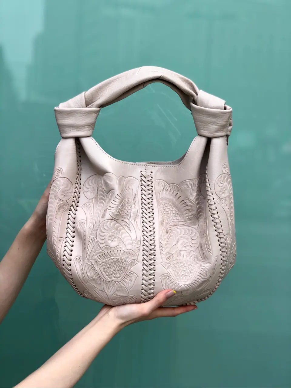 Carving Tribes 村上 麗華 コーディネート画像