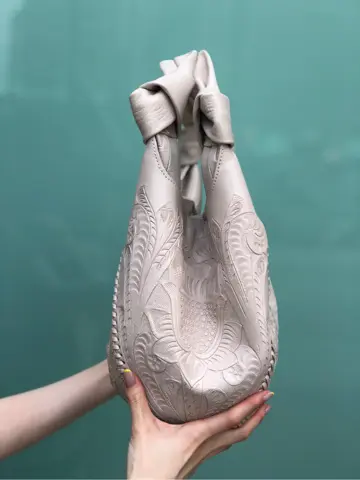 Carving Tribes 村上 麗華 コーディネート画像