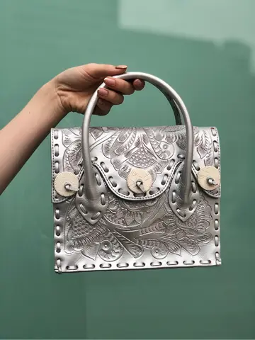 Carving Tribes 村上 麗華 コーディネート画像