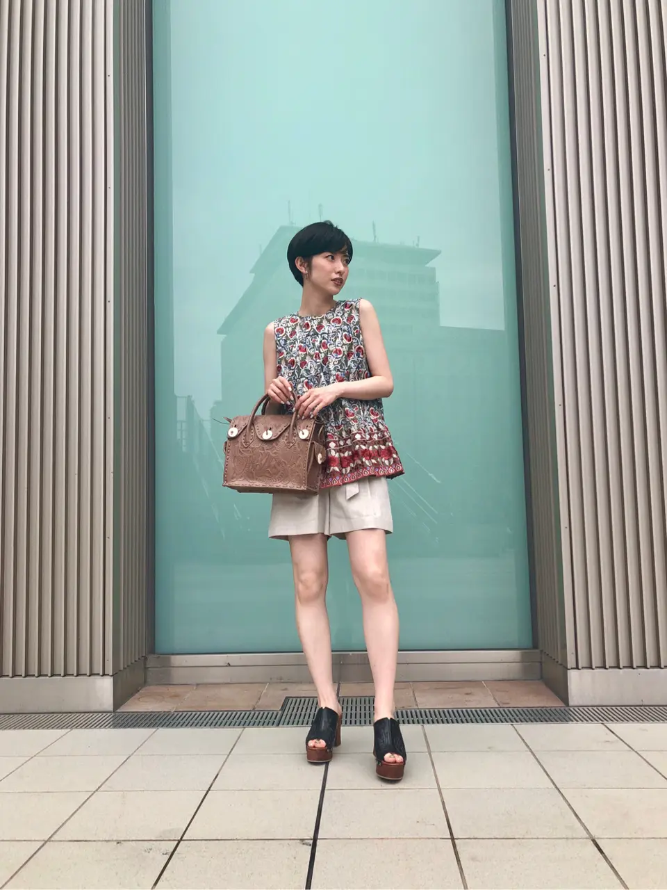 Carving Tribes 村上 麗華 コーディネート画像