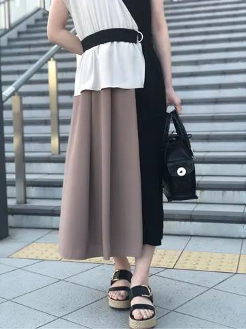 Carving Tribes 村上 麗華 コーディネート画像