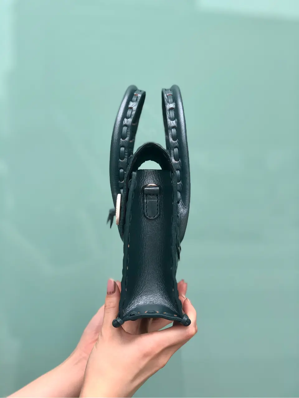 Carving Tribes 村上 麗華 コーディネート画像