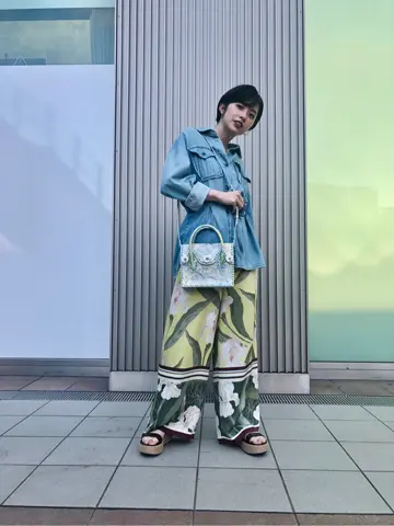 Carving Tribes 村上 麗華 コーディネート画像