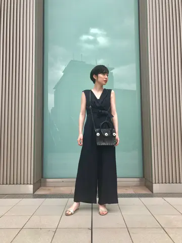 Carving Tribes 村上 麗華 コーディネート画像