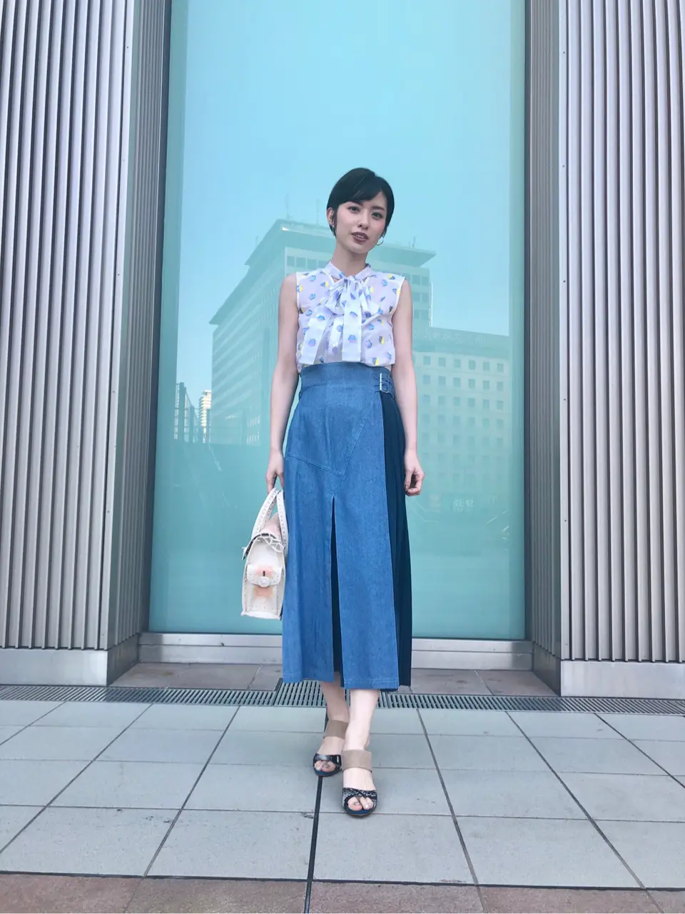 Carving Tribes 村上 麗華 コーディネート画像