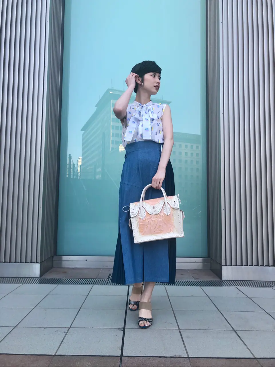 Carving Tribes 村上 麗華 コーディネート画像