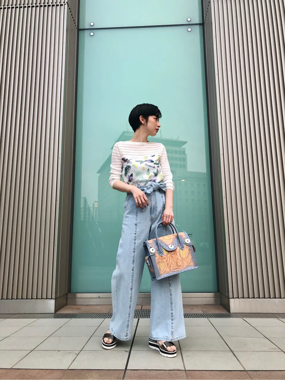 Carving Tribes 村上 麗華 コーディネート画像