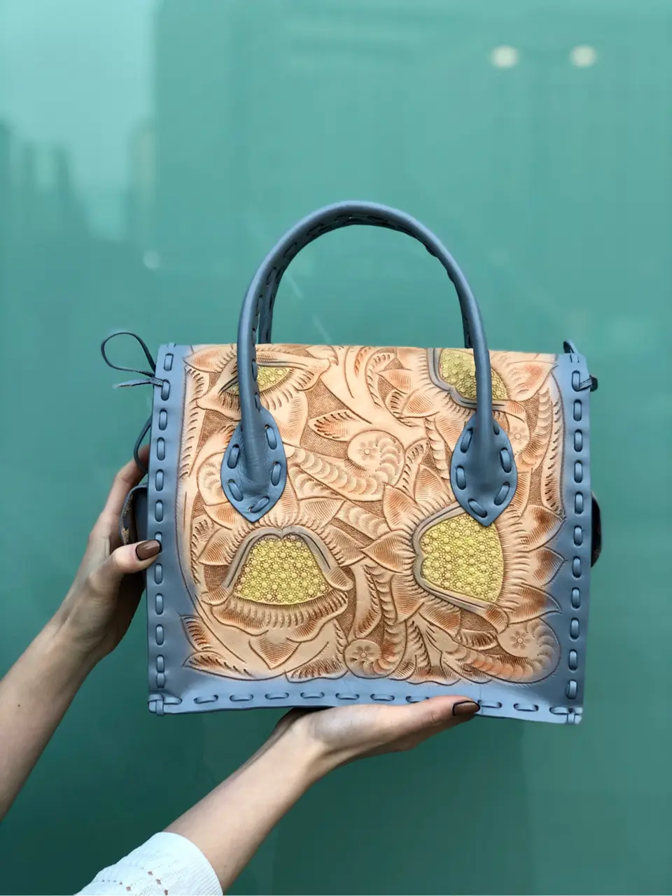 Carving Tribes 村上 麗華 コーディネート画像