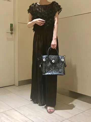 Carving Tribes 村上 麗華 コーディネート画像