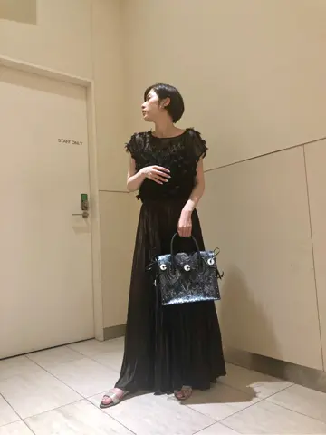 Carving Tribes 村上 麗華 コーディネート画像