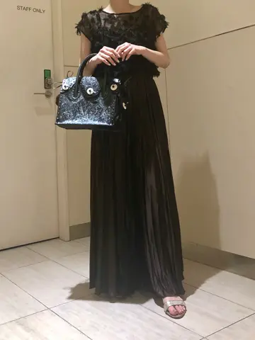 Carving Tribes 村上 麗華 コーディネート画像