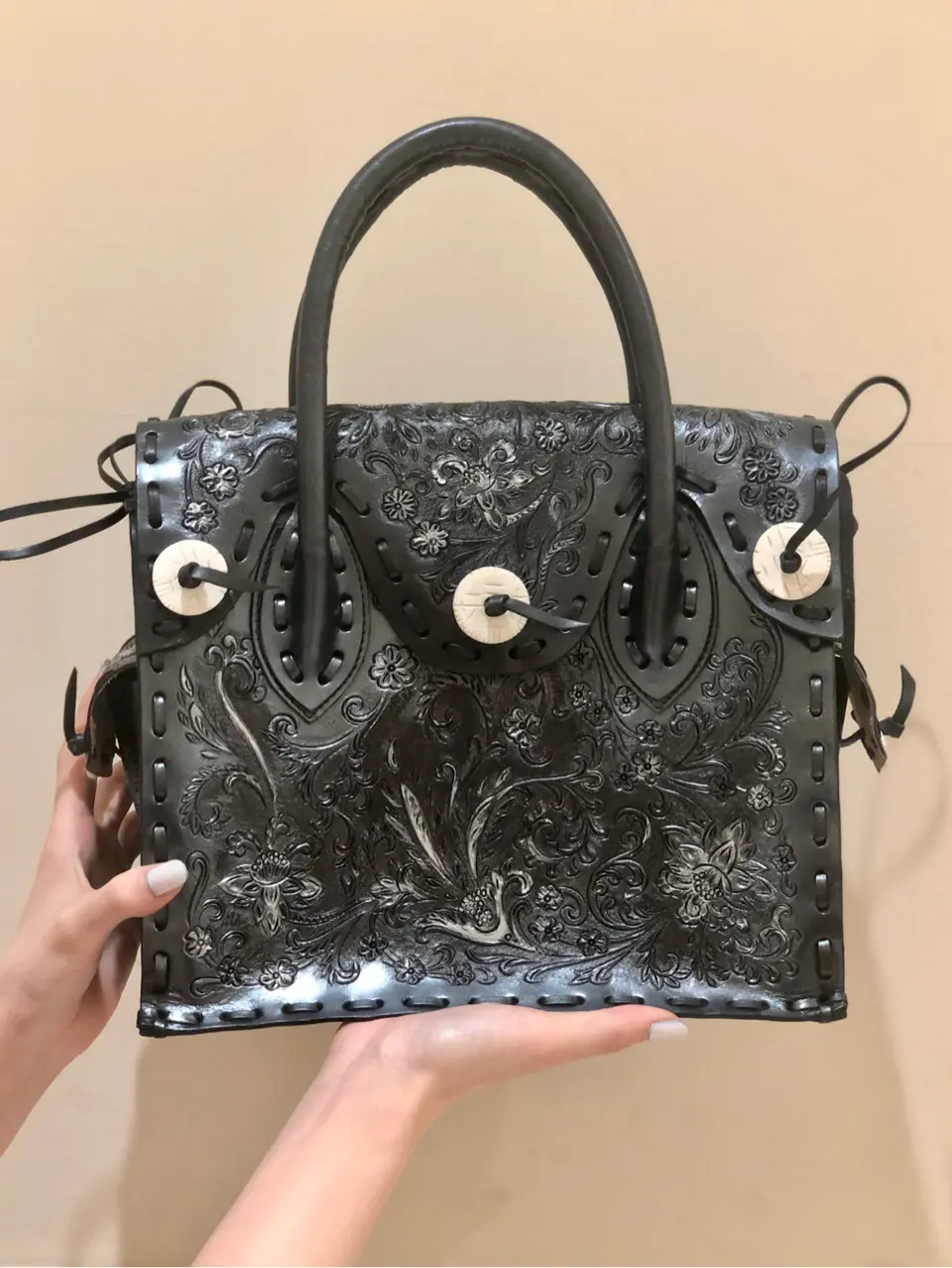 Carving Tribes 村上 麗華 コーディネート画像