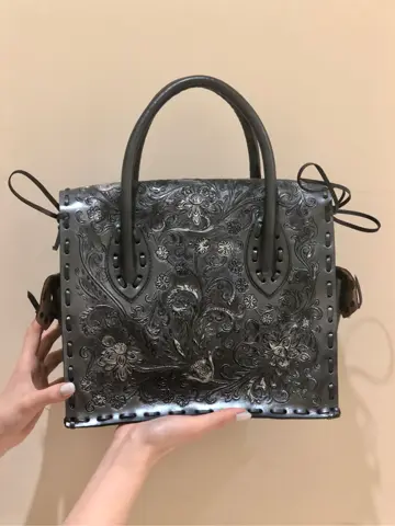 Carving Tribes 村上 麗華 コーディネート画像