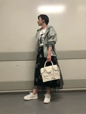 Carving Tribes 村上 麗華 コーディネート画像