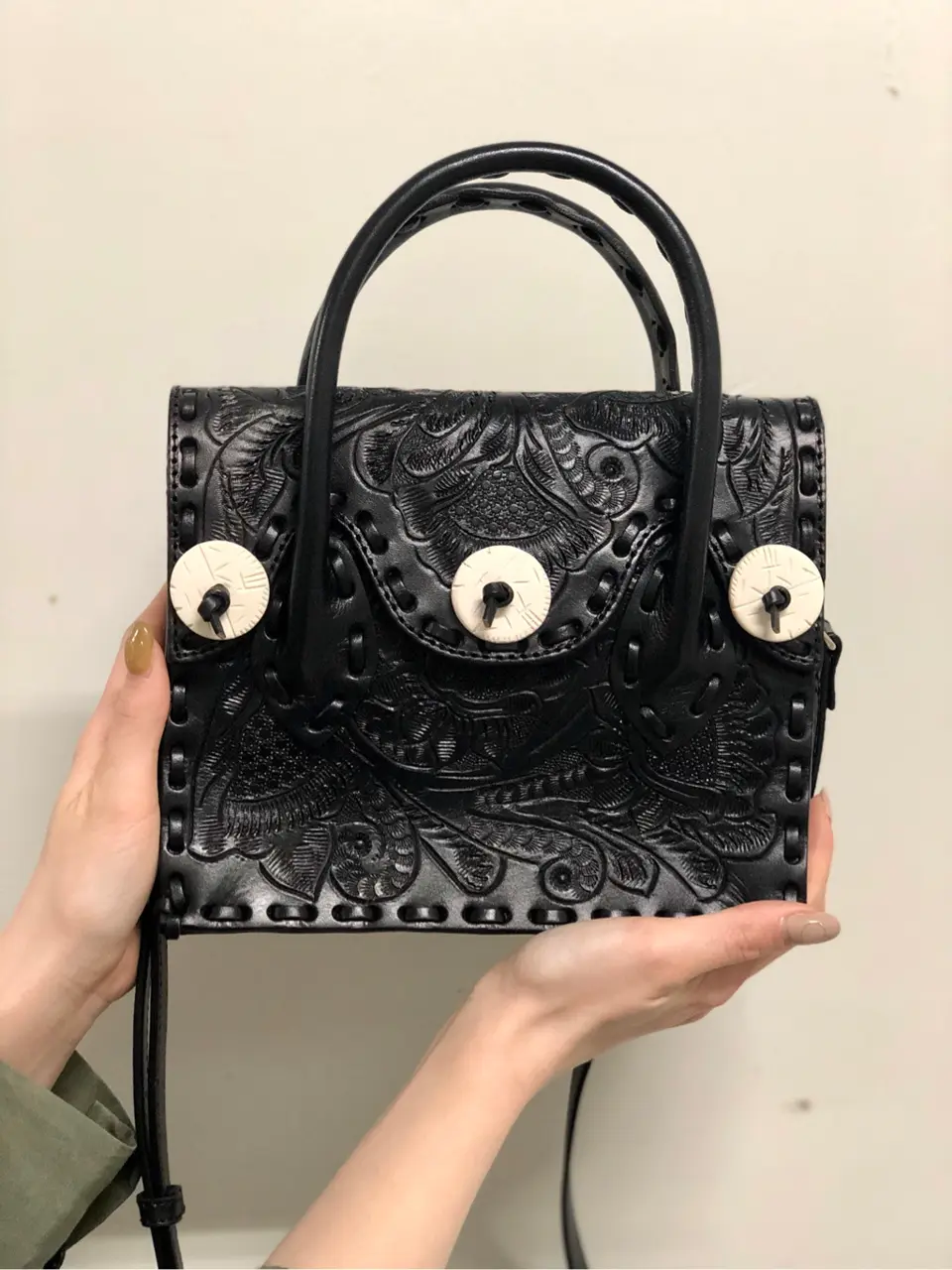 Carving Tribes 村上 麗華 コーディネート画像