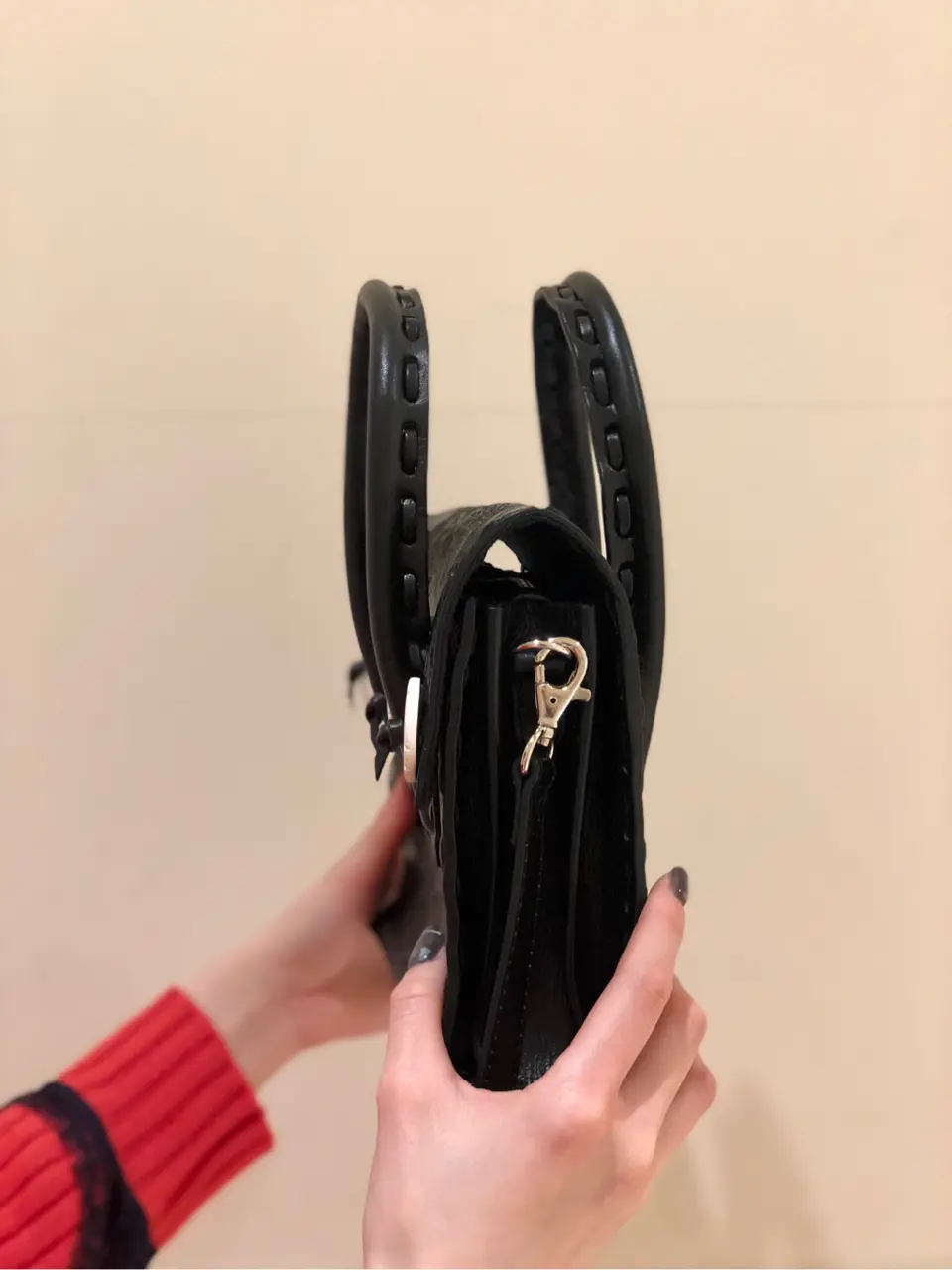 Carving Tribes 村上 麗華 コーディネート画像