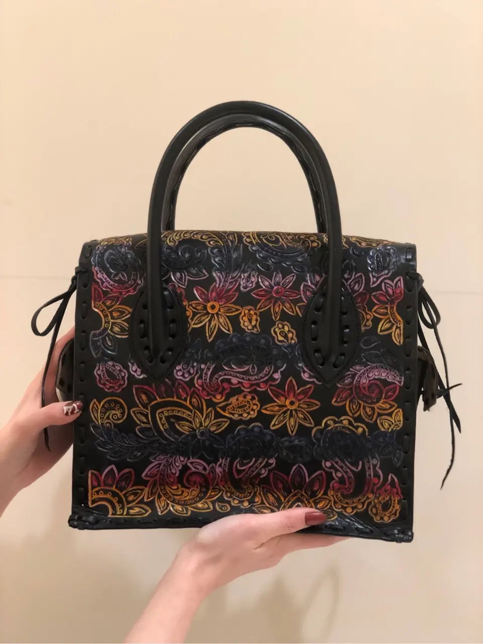 Carving Tribes 村上 麗華 コーディネート画像