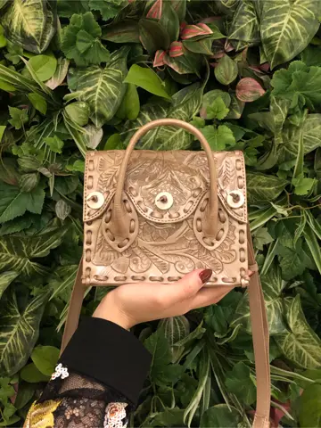 Carving Tribes 小池　悠花 コーディネート画像