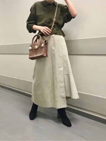 Carving Tribes 村上 麗華 コーディネート画像