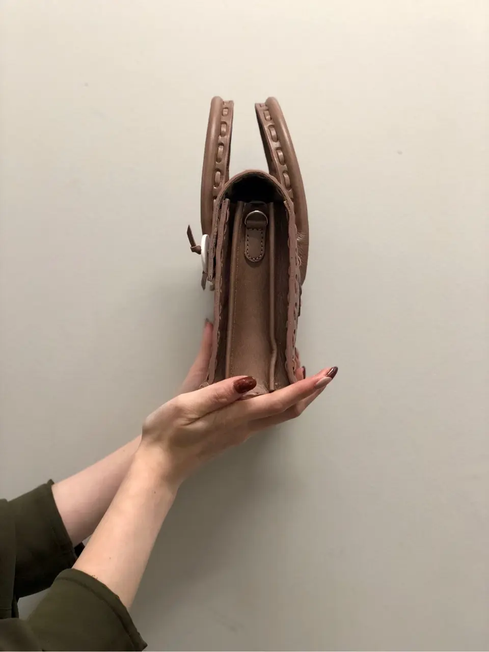 Carving Tribes 村上 麗華 コーディネート画像