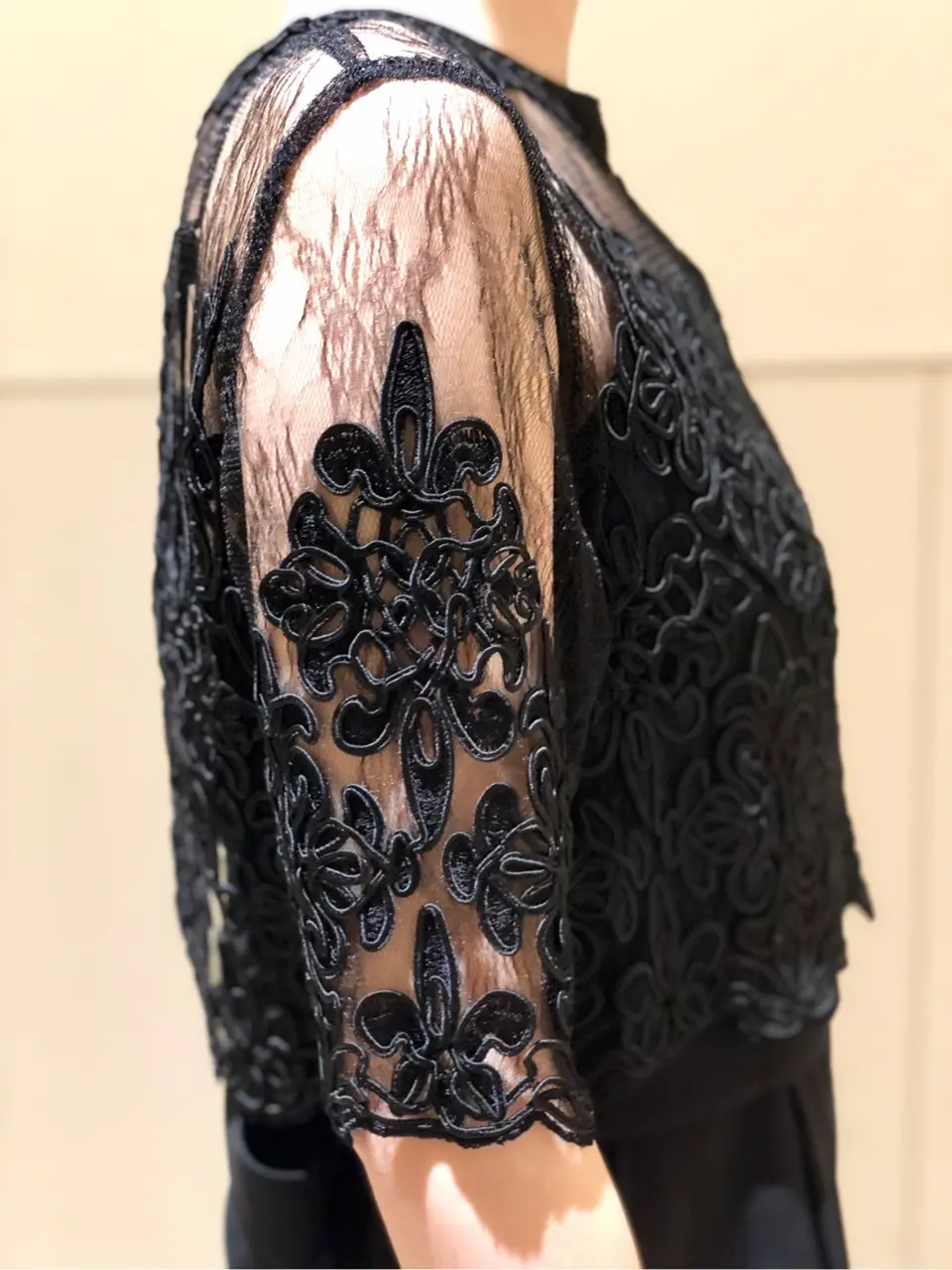 Carving Tribes 村上 麗華 コーディネート画像