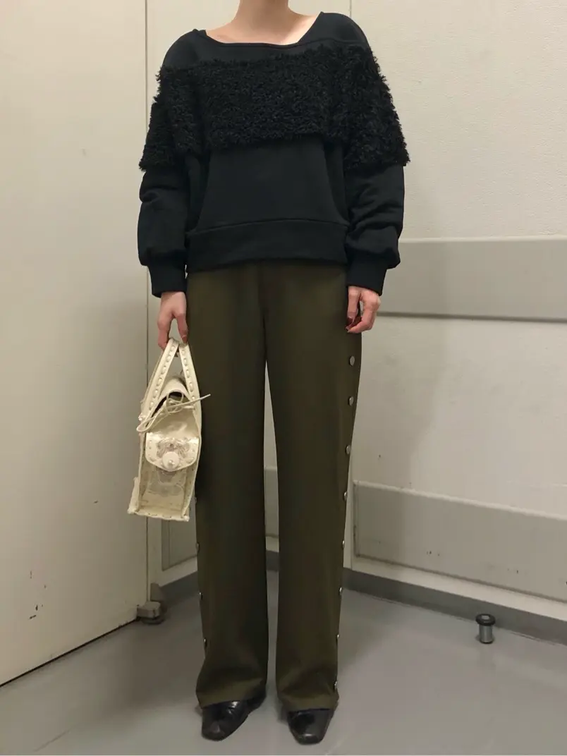 Carving Tribes 村上 麗華 コーディネート画像