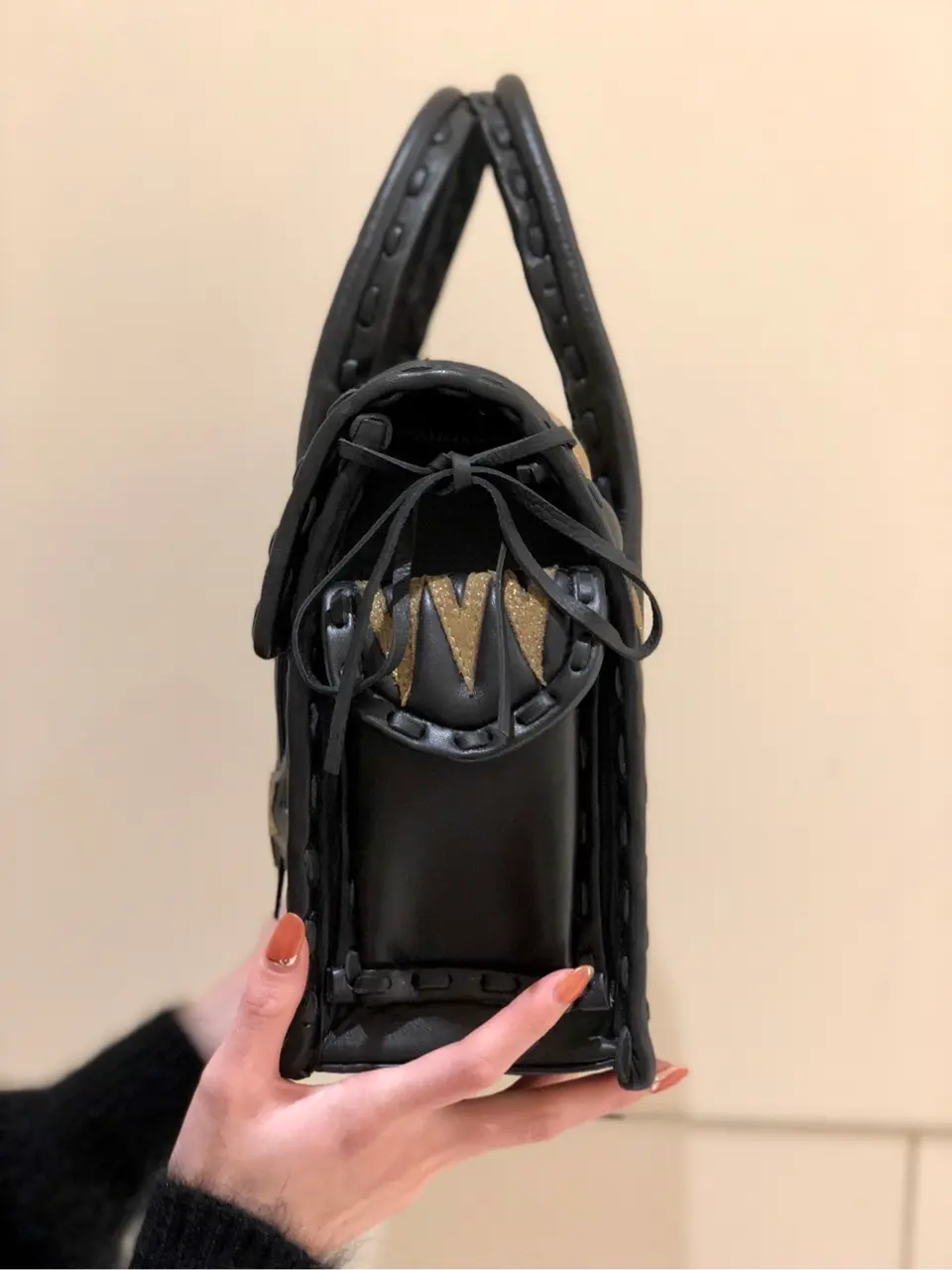 Carving Tribes 村上 麗華 コーディネート画像