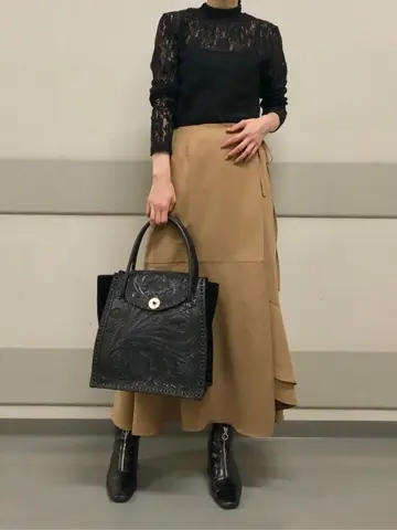 Carving Tribes 村上 麗華 コーディネート画像