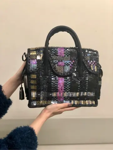 Carving Tribes 村上 麗華 コーディネート画像