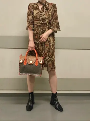 Carving Tribes 村上 麗華 コーディネート画像