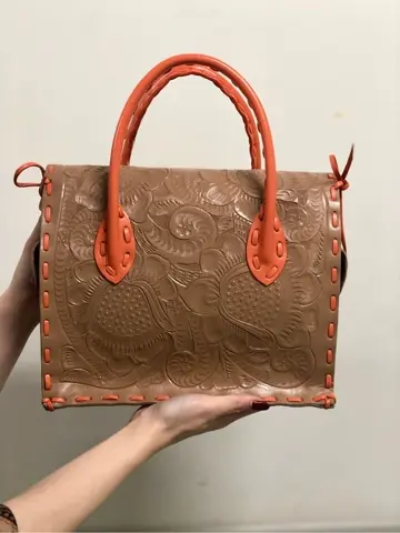 Carving Tribes 村上 麗華 コーディネート画像