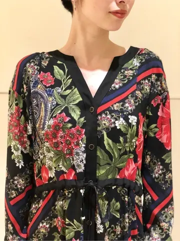 Carving Tribes 村上 麗華 コーディネート画像