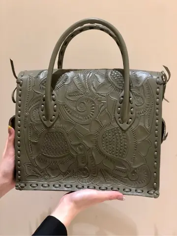 Carving Tribes 村上 麗華 コーディネート画像