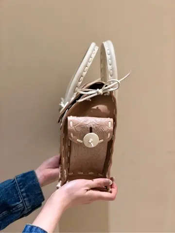 Carving Tribes 村上 麗華 コーディネート画像