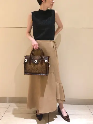 Carving Tribes 村上 麗華 コーディネート画像