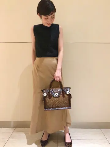 Carving Tribes 村上 麗華 コーディネート画像