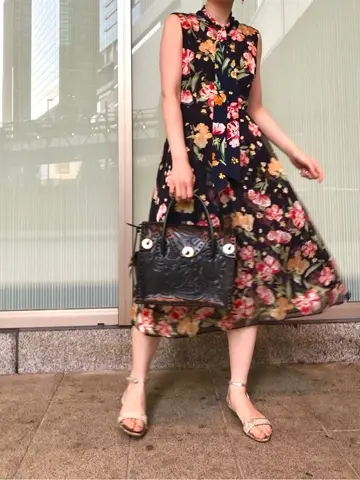 Carving Tribes 村上 麗華 コーディネート画像