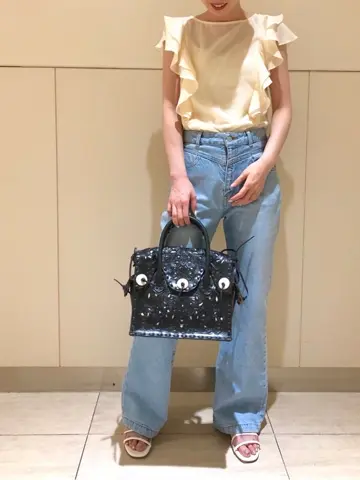 Carving Tribes 村上 麗華 コーディネート画像