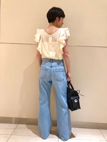 Carving Tribes 村上 麗華 コーディネート画像