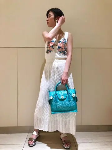 Carving Tribes 村上 麗華 コーディネート画像