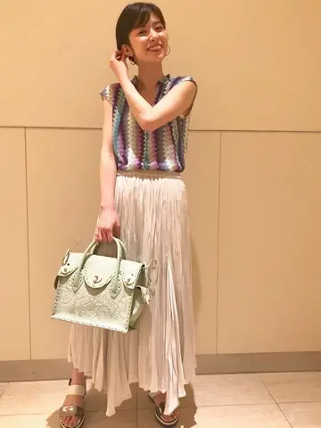 Carving Tribes 村上 麗華 コーディネート画像