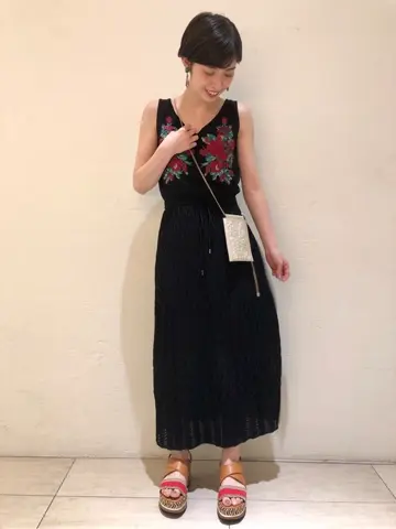 Carving Tribes 村上 麗華 コーディネート画像