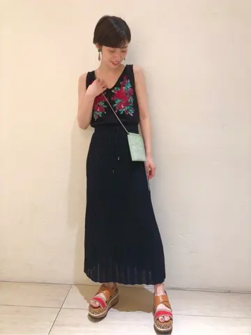 Carving Tribes 村上 麗華 コーディネート画像