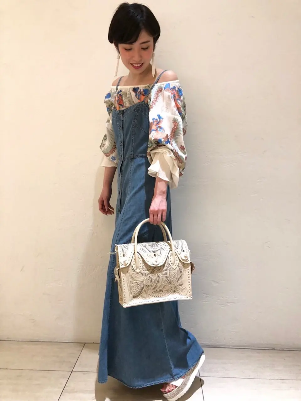 Carving Tribes 村上 麗華 コーディネート画像