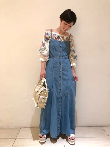 Carving Tribes 村上 麗華 コーディネート画像