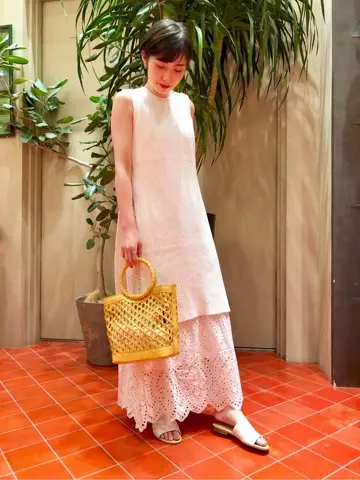 Carving Tribes 村上 麗華 コーディネート画像