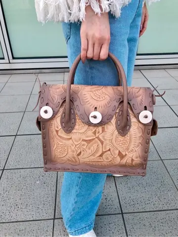 Carving Tribes 村上 麗華 コーディネート画像