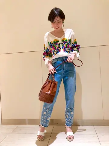 Carving Tribes 村上 麗華 コーディネート画像