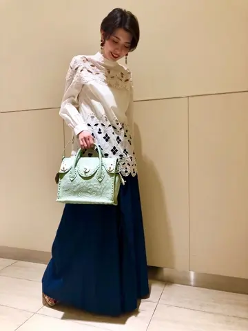 Carving Tribes 村上 麗華 コーディネート画像