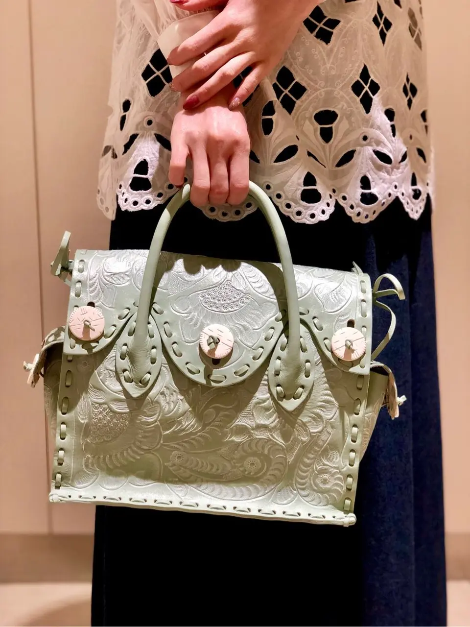 Carving Tribes 村上 麗華 コーディネート画像